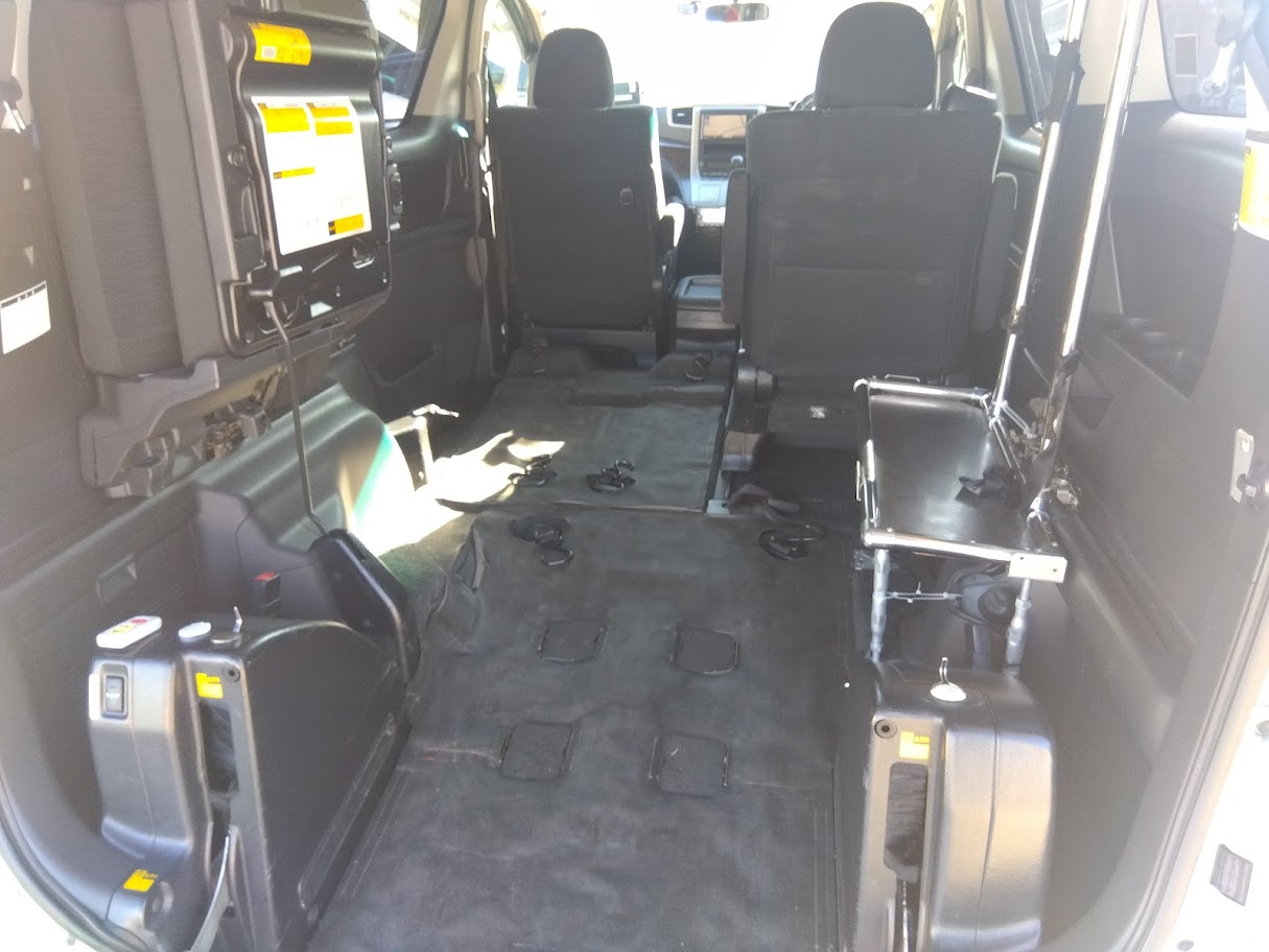 平成24年式アルファード 車いす2基仕様 福祉車両（25万km）