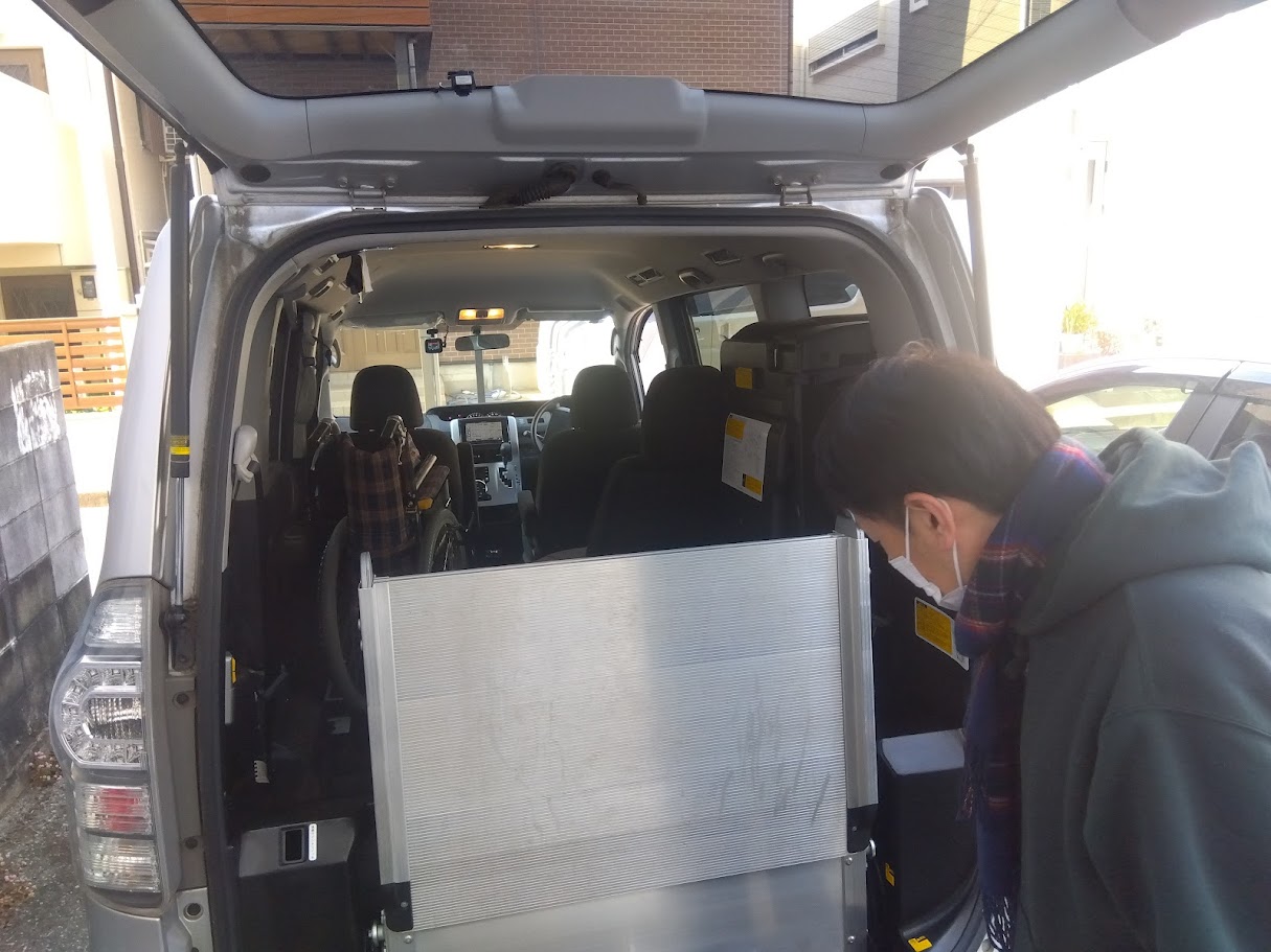 四条畷から介護タクシー開業相談