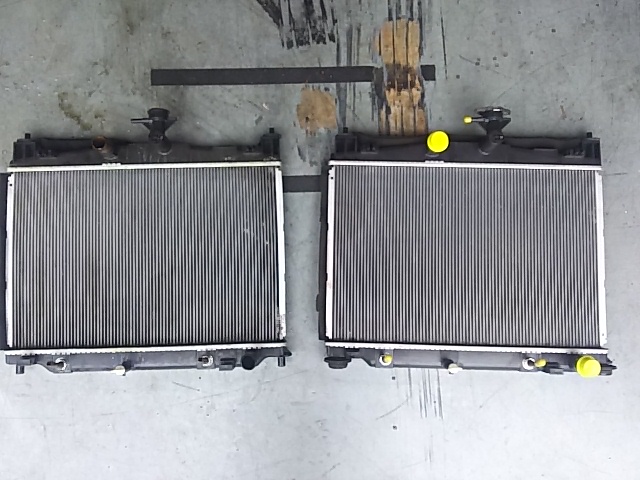 デミオ　ラジエーター