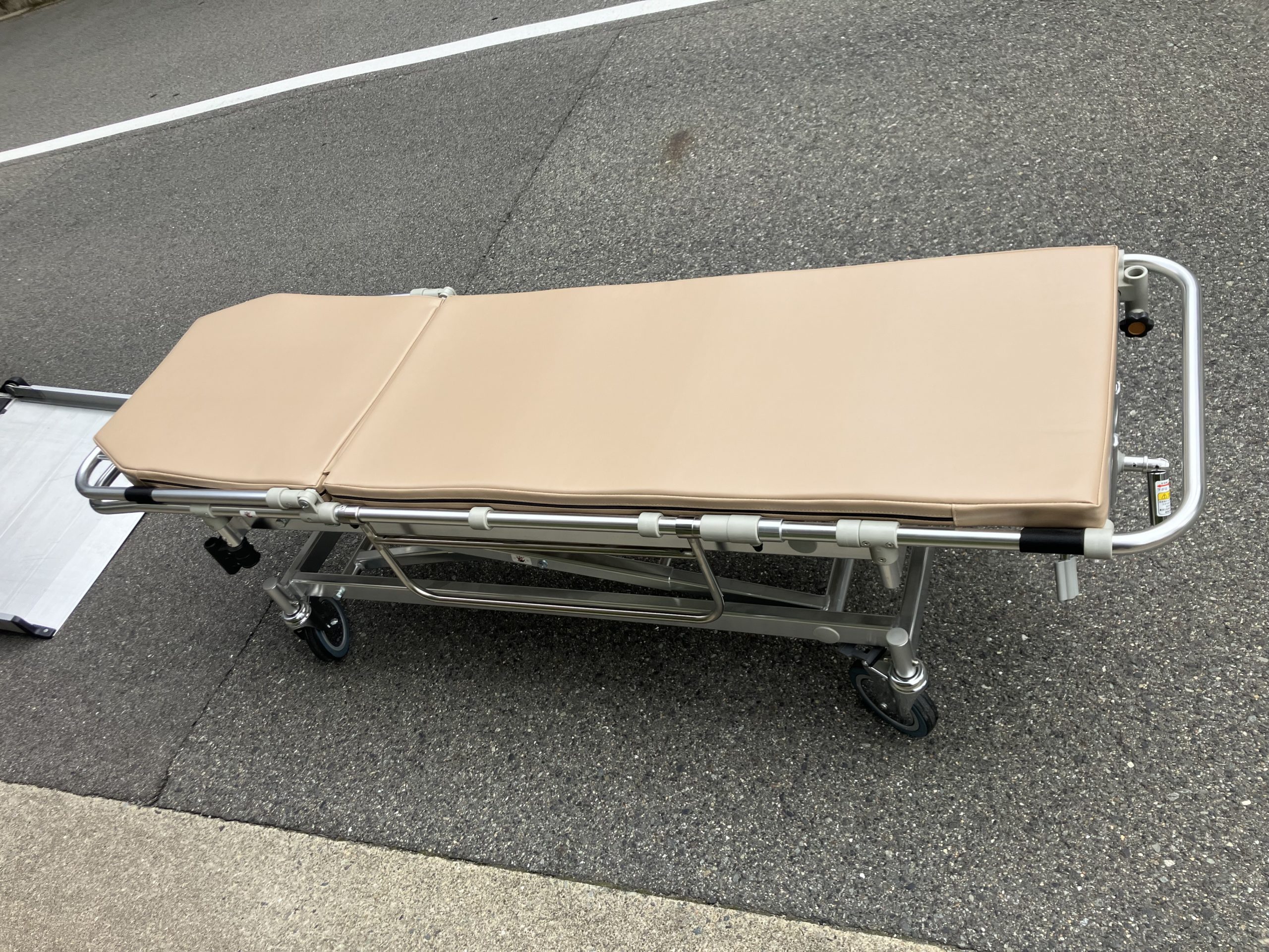 ストレッチャー